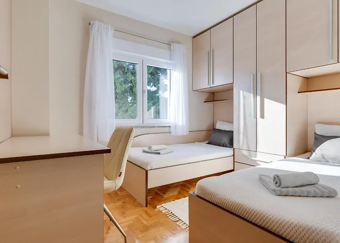 Relax By Interhome Vikendica