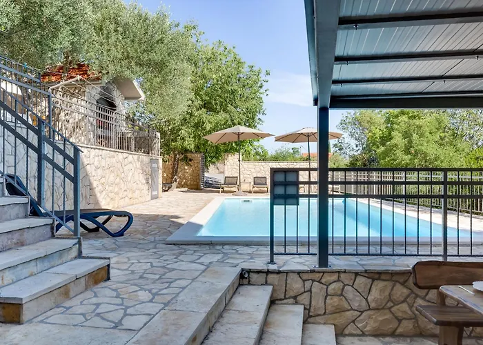 Relax By Interhome Vikendica