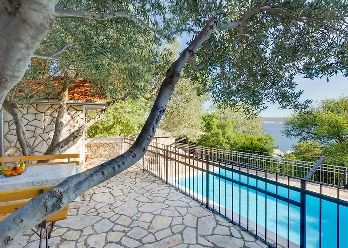 Relax By Interhome Vikendica